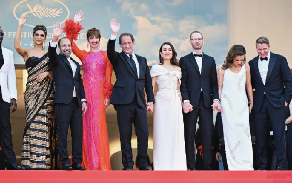 The 2022 Cannes main competition judges make a collective appearance