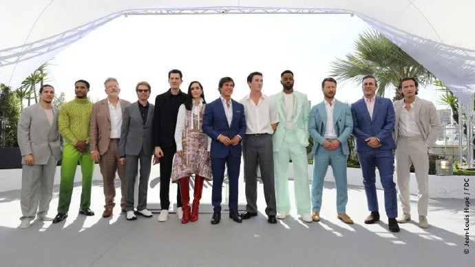 The crew of 'Top Gun: Maverick' appeared in the photo session, which will also be screened in Cannes