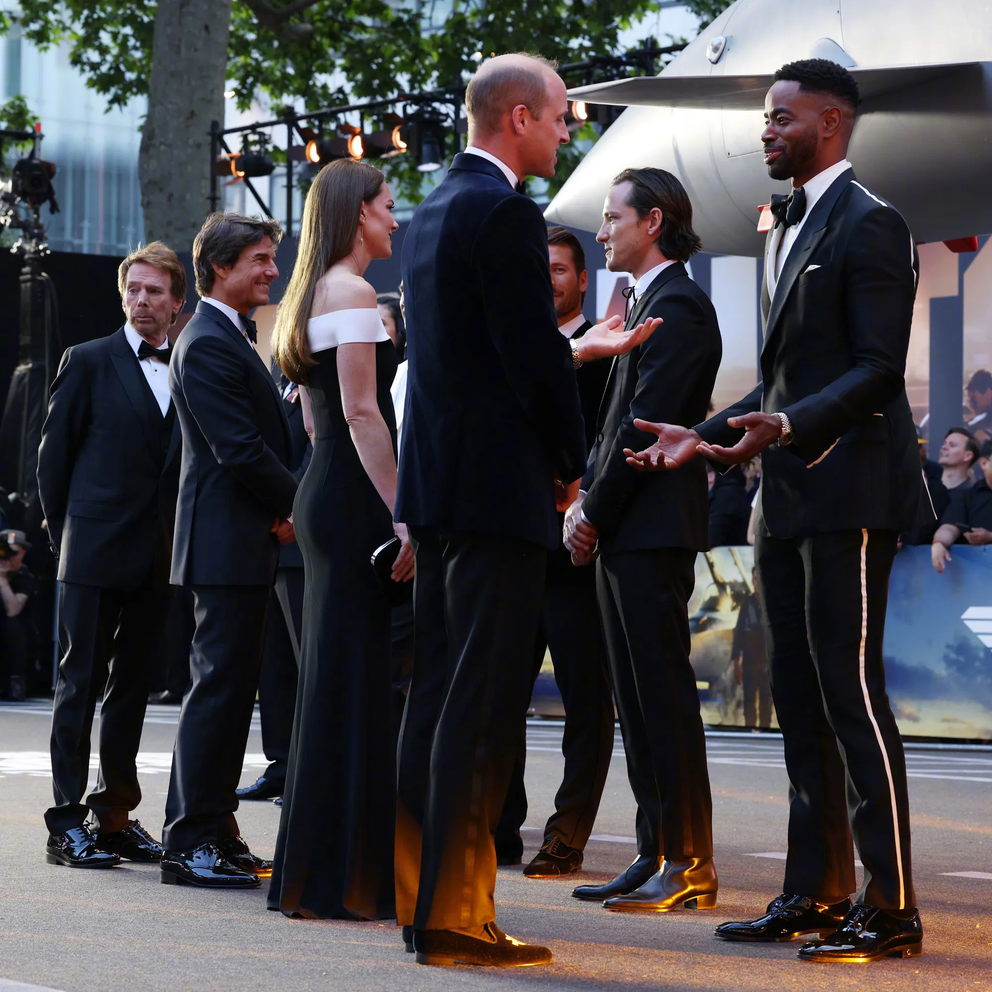 Top Gun: Maverick London premiere, William and Kate meet Tom Cruise and crew
