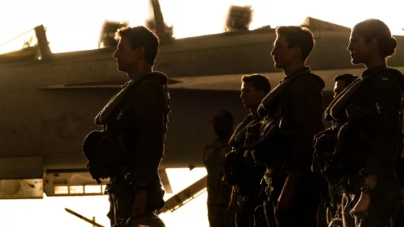"Top Gun: Maverick" new stills released, "Tom Cruise" in uniform is super handsome!