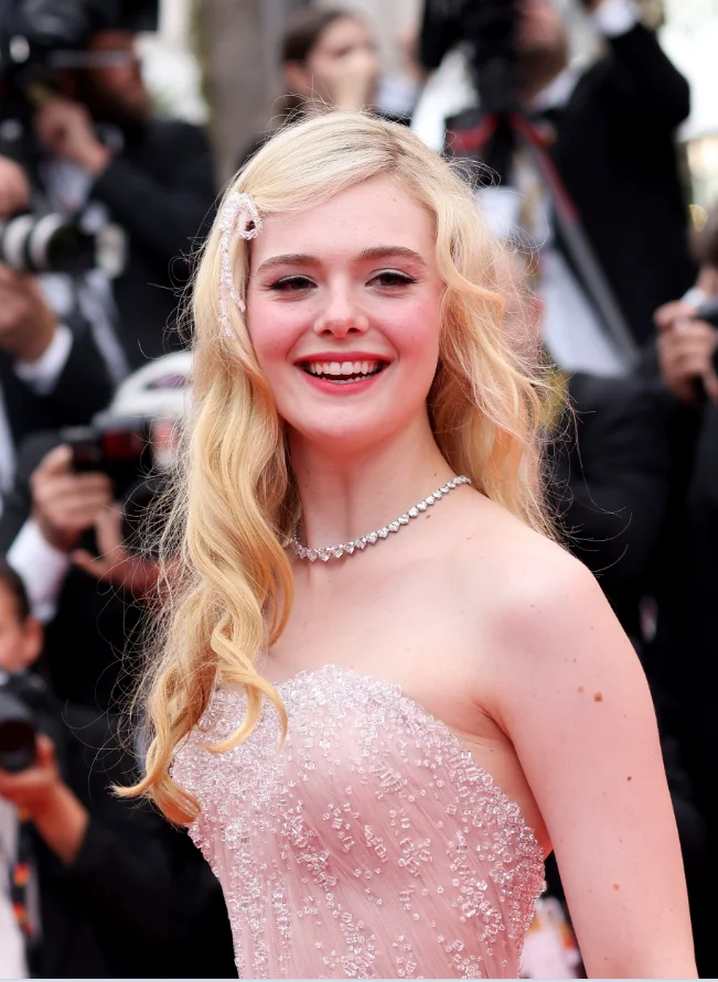 'Top Gun: Maverick' Premiere at Cannes, Tom Cruise and Elle Fanning on Red Carpet