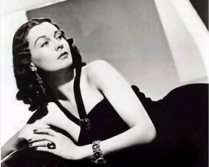 Vivien Leigh biographical film "Viv..." is in the works, focusing on her divorce story