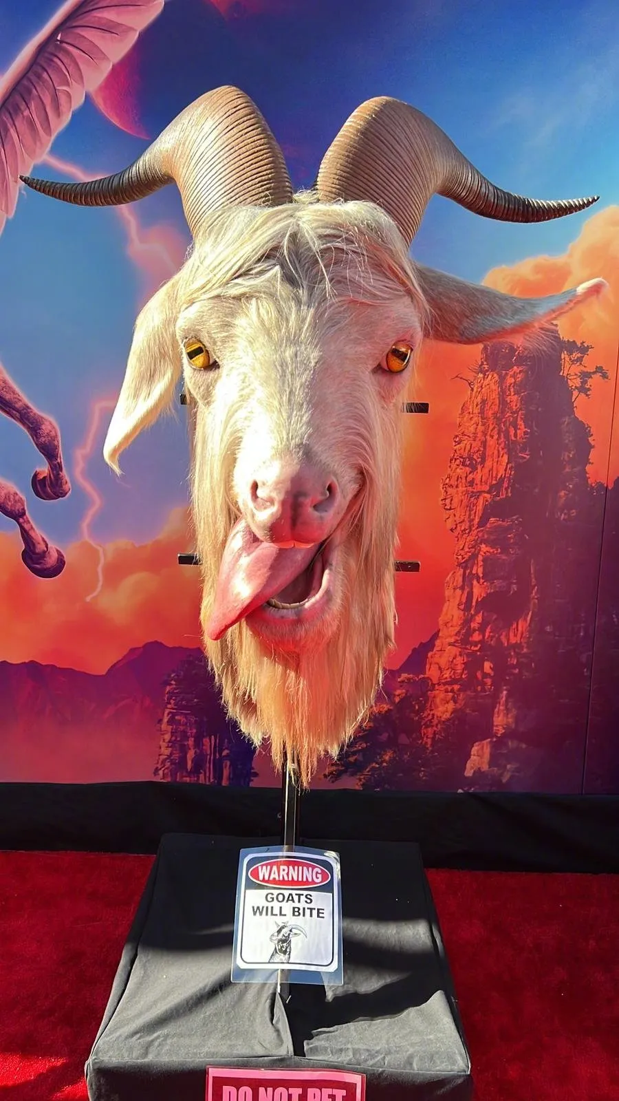 goat-attends-thor-love-and-thunder-world-premiere-2