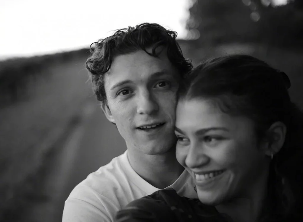 Zendaya posted a group photo to celebrate Tom Holland's 26th birthday