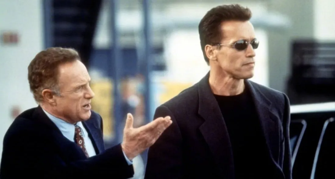 Arnold Schwarzenegger in memory of James Caan | FMV6