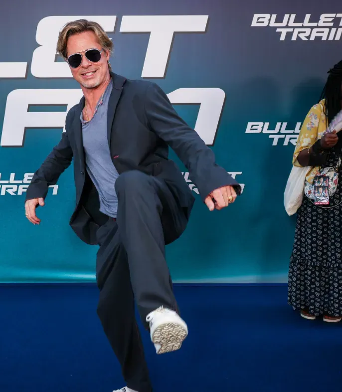 "Bullet Train" premiered in Paris, David Leitch with creators including Brad Pitt and Joey King in attendance | FMV6