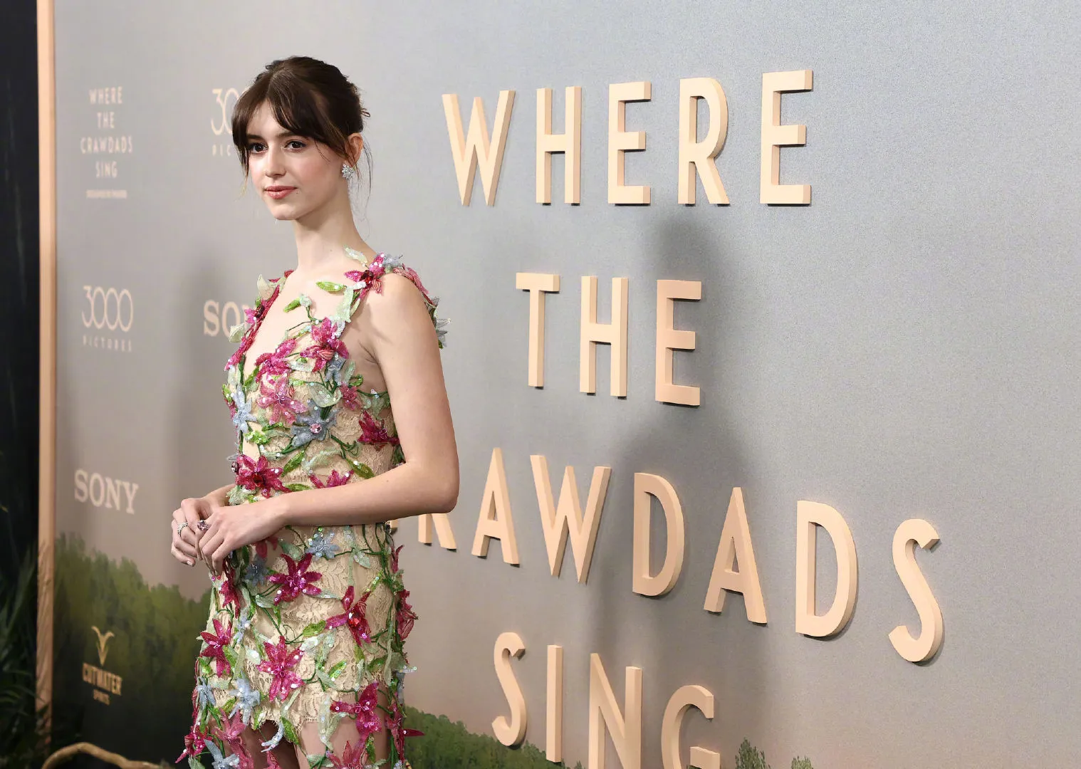 Daisy Edgar-Jones at the premiere of her new film 'Where the Crawdads Sing‎' | FMV6