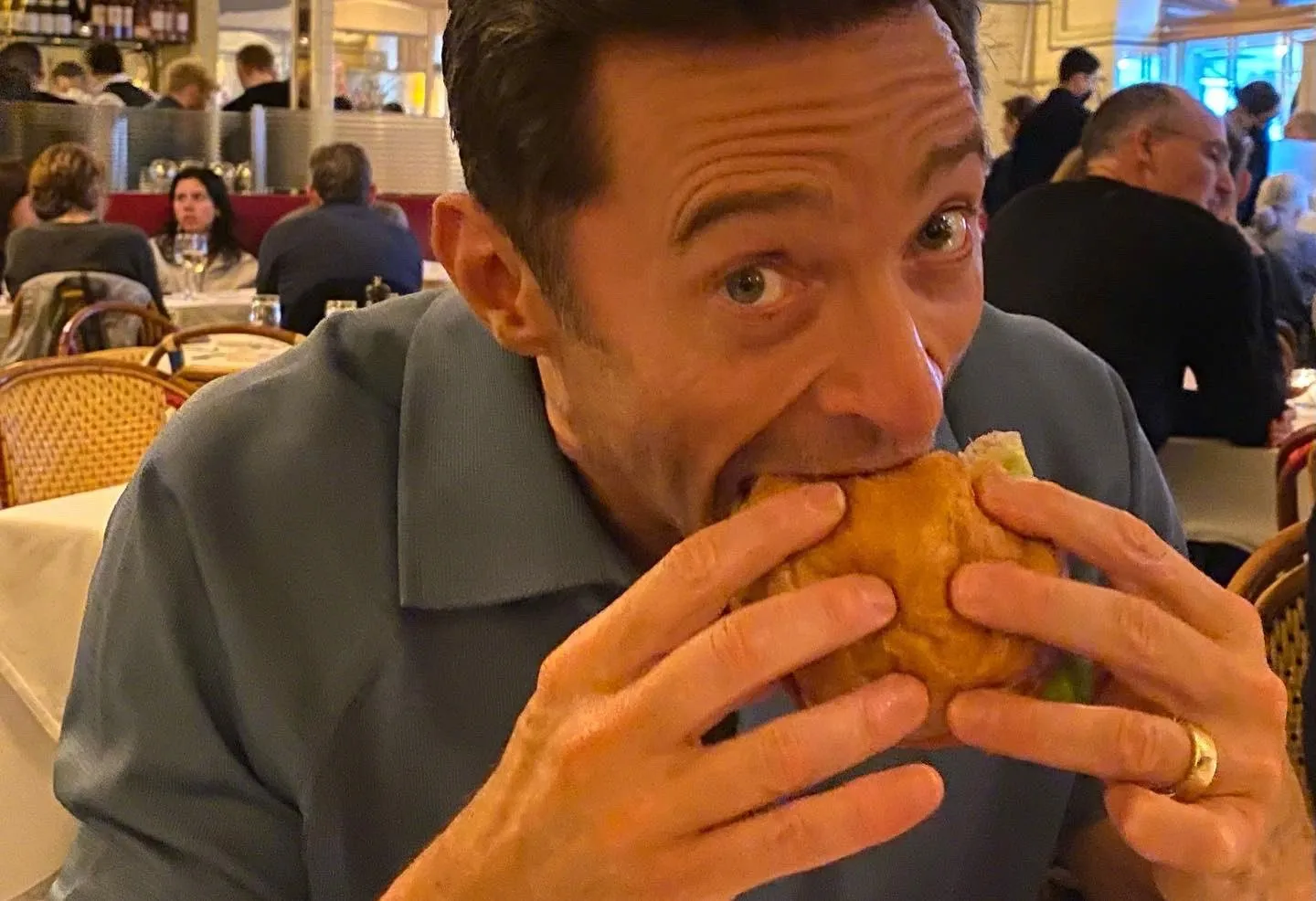 Hugh Jackman shares scattered photos of life | FMV6