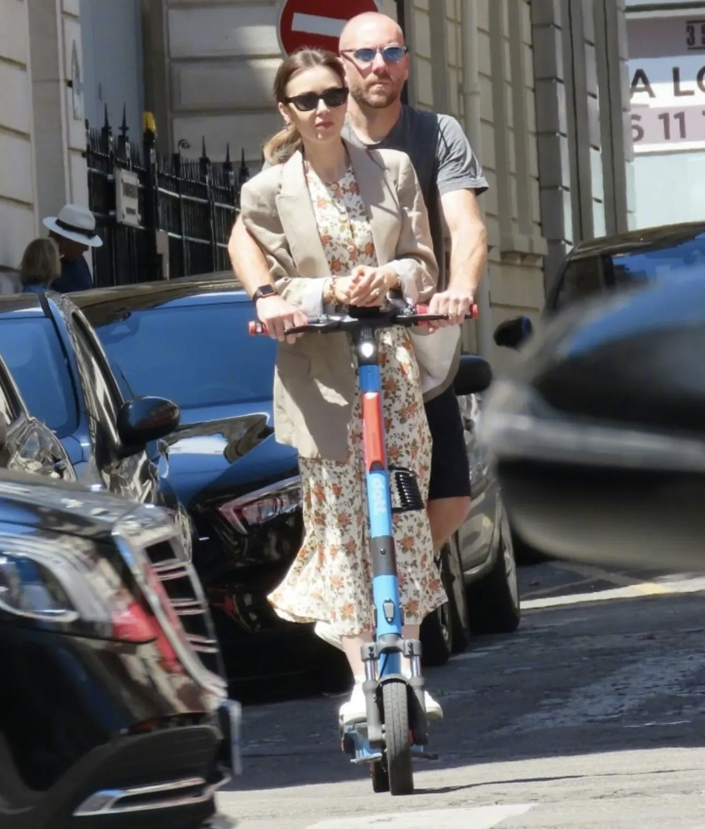Lily Collins and her husband Charlie McDowell ride scooters in the streets of Paris | FMV6