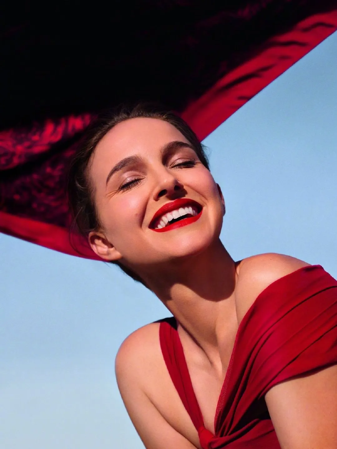 Natalie Portman's New Endorsement Photo | FMV6