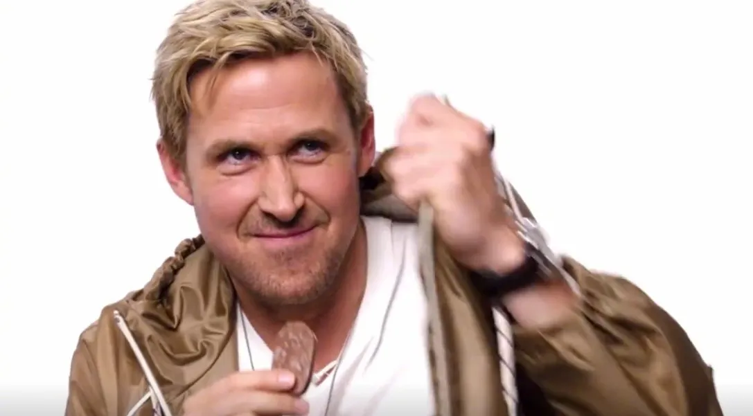 Ryan Gosling has become the new emoticon by blocking his appearance of eating | FMV6