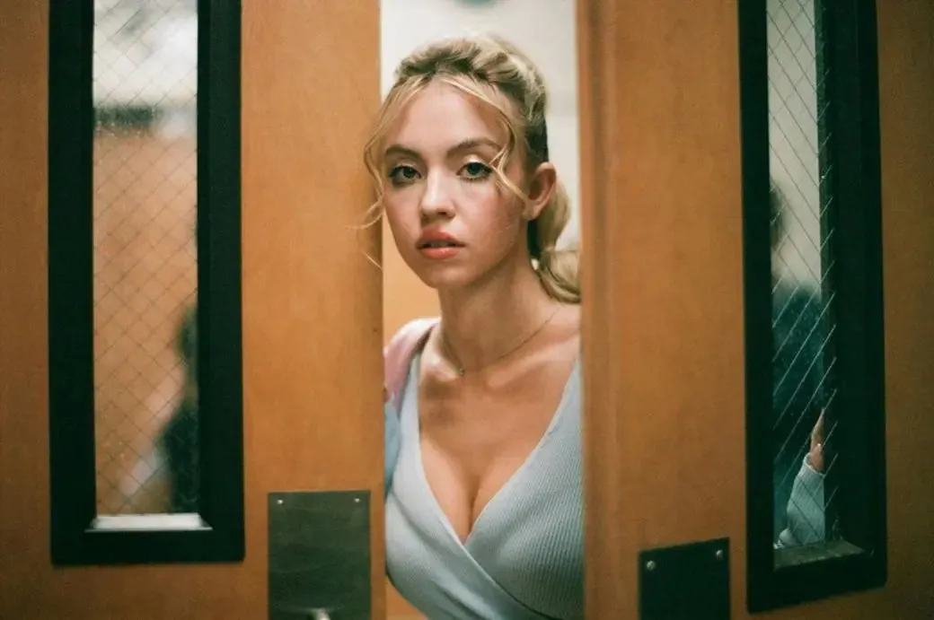 Sydney Sweeney is nominated for the Emmy Awards for the first time in 2022 and has two nominations | FMV6