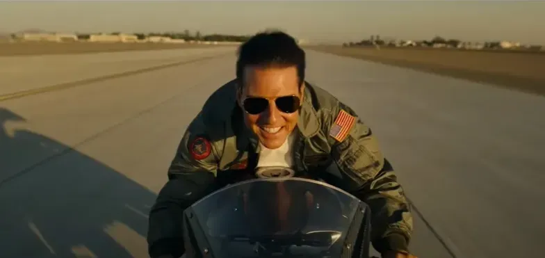 'Top Gun: Maverick' Review: Tom Cruise's Myth Has No Limits, Old-School Heroes Tears Most Moving | FMV6