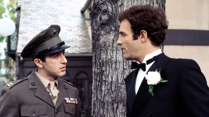 Veteran actor James Caan dies at 82, 'The Godfather' cast misses him and 'Sonny' | FMV6