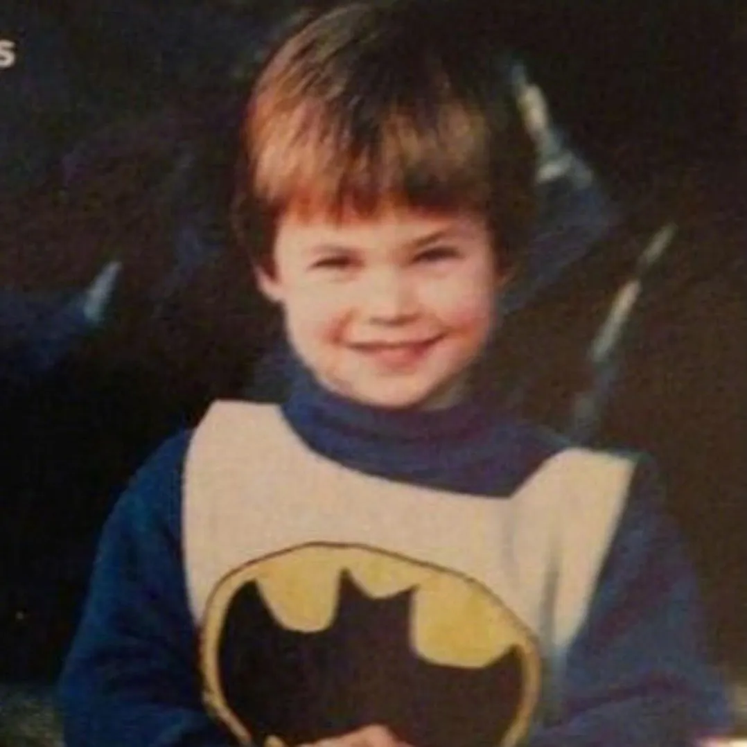 Chris Hemsworth shares a photo of his childhood wearing Batman clothes to celebrate birthday | FMV6