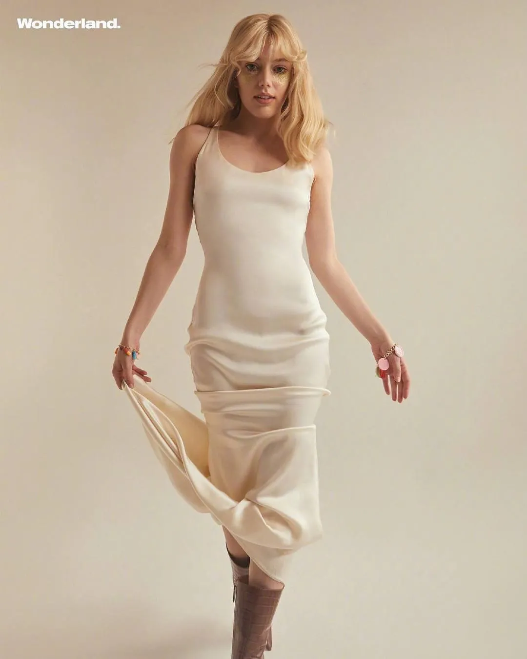 Grace Van Dien , "Wonderland" magazine summer issue photo | FMV6