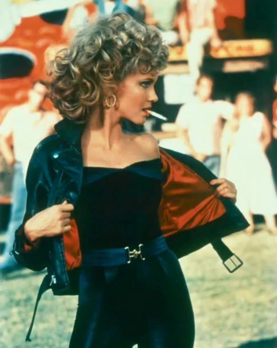"Grease‎" actress Olivia Newton-John dies at 73 | FMV6