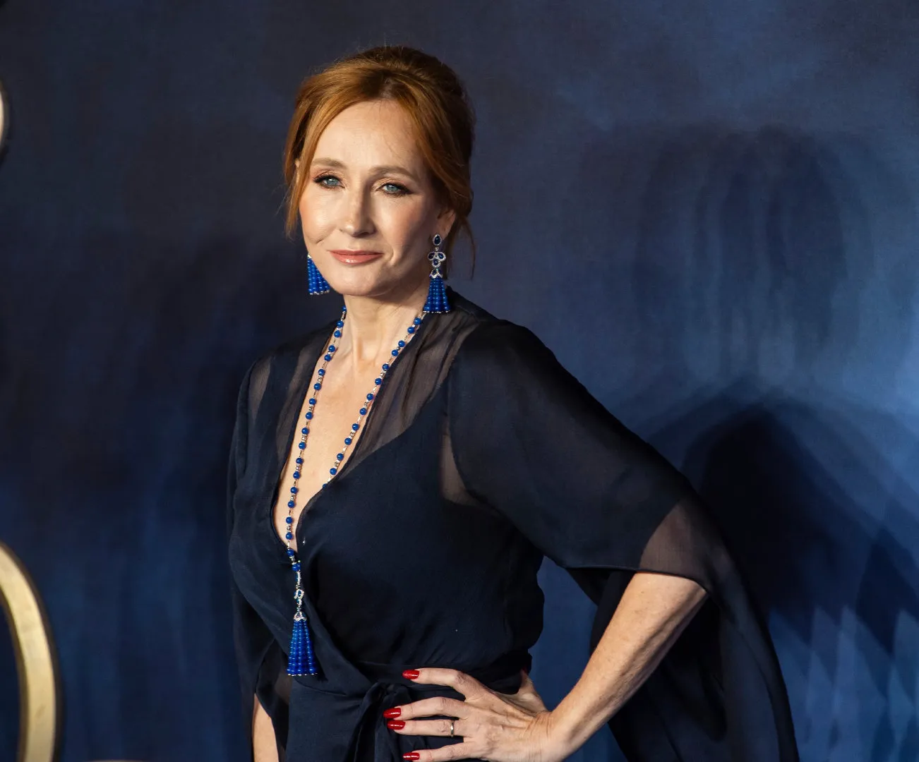 J. K. Rowling denies being isolated by 'Harry Potter 20th Anniversary‎' | FMV6