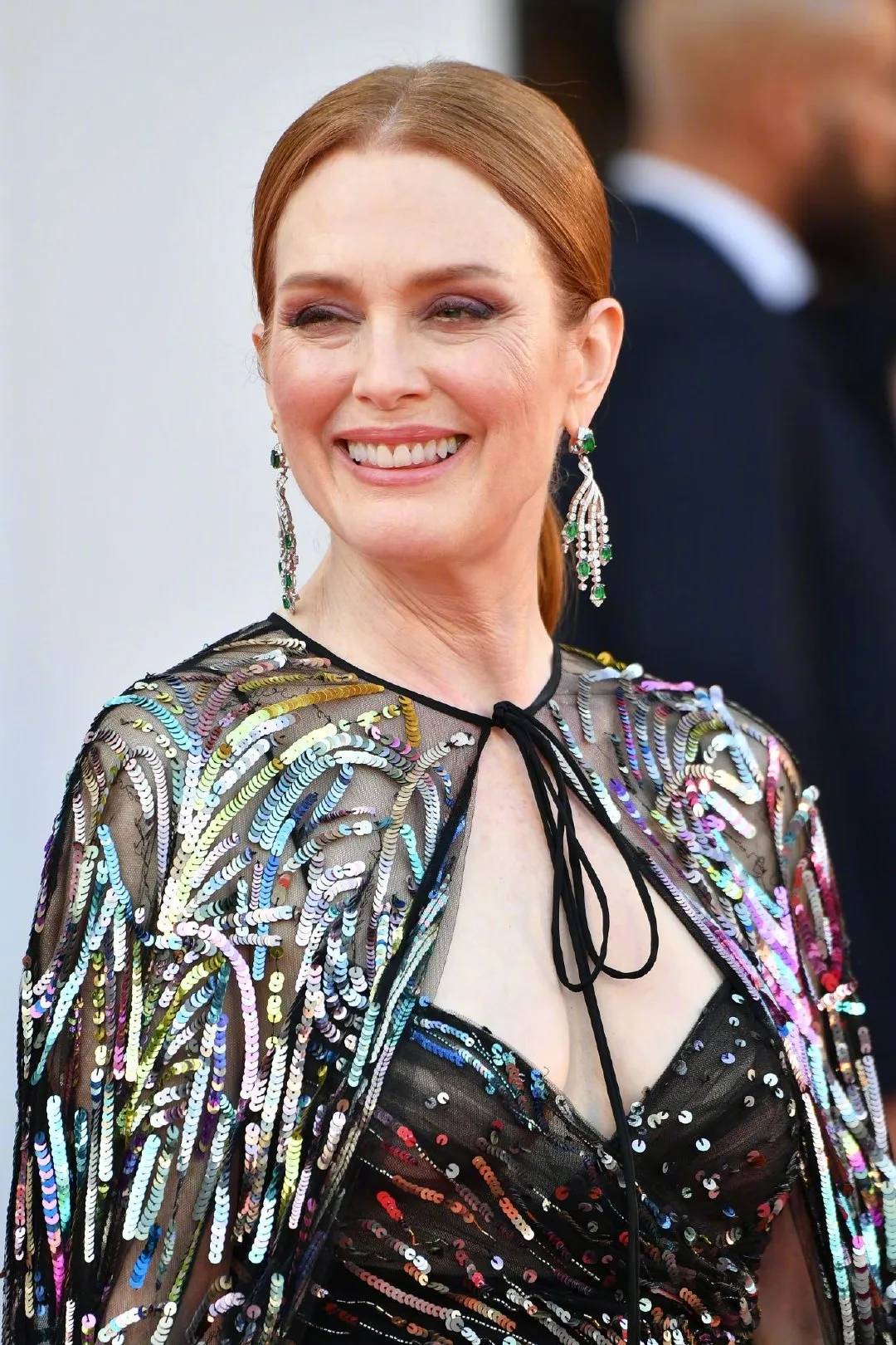 Julianne Moore at the opening red carpet of the 79th Venice International Film Festival | FMV6