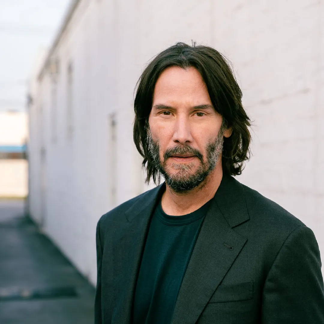 Keanu Reeves will star in the series 'The Devil in the White City‎',it focuses on the famous "murderer" Henry Howard Holmes | FMV6