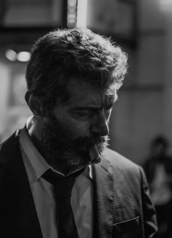 "Logan" : Pictures of Old Wolverine smoking on set, Heroes can't hide their wildness even though they are old | FMV6