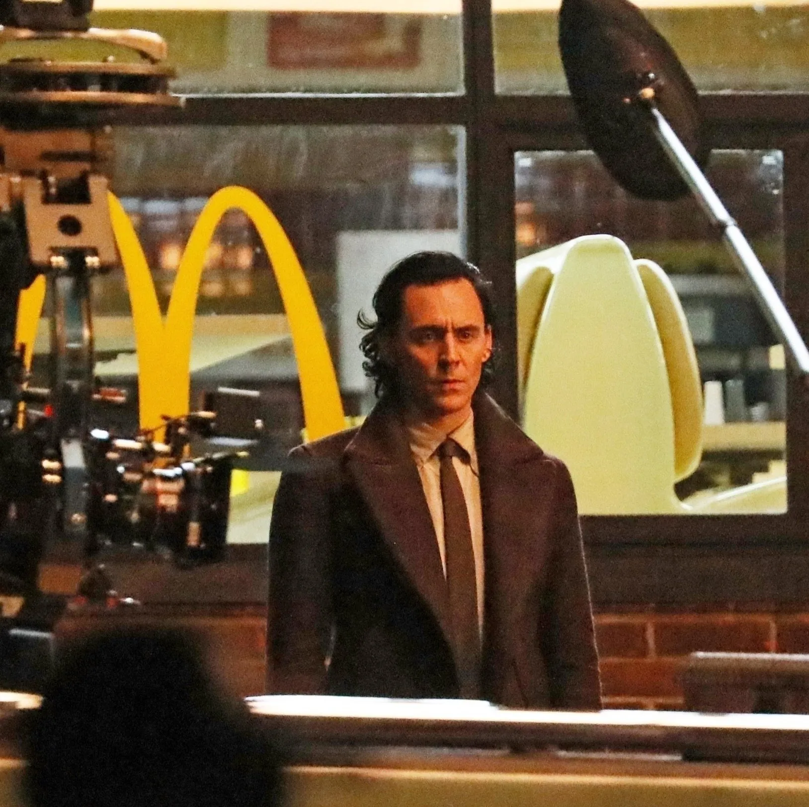 'Loki Season 2' reveals new set photos, Tom Hiddleston's smile is infectious | FMV6