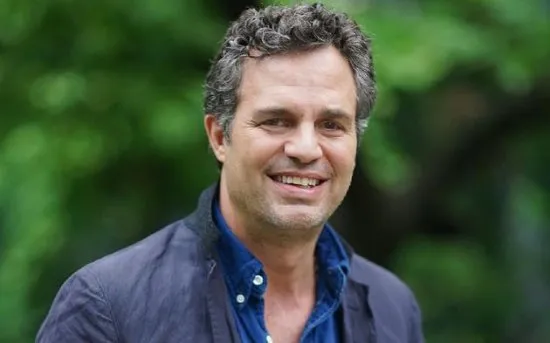 Mark Ruffalo reviews 'Star Wars' films: They look and feel the same | FMV6