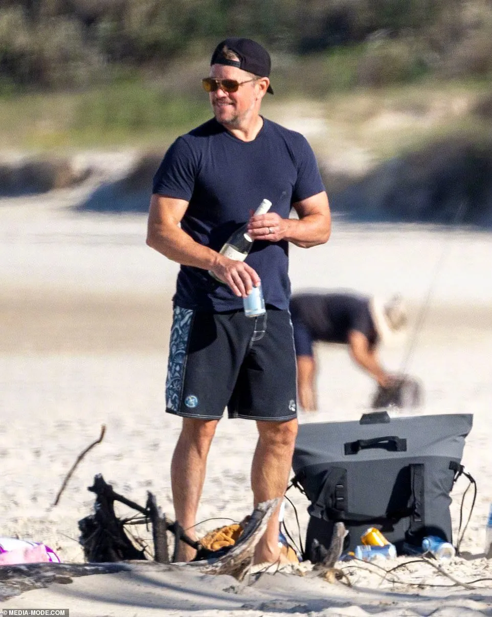 Matt Damon on holiday in Byron Bay with family and friends | FMV6