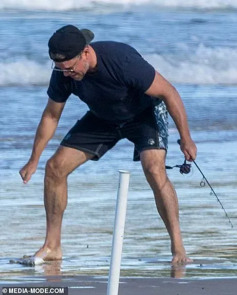 Matt Damon on holiday in Byron Bay with family and friends | FMV6