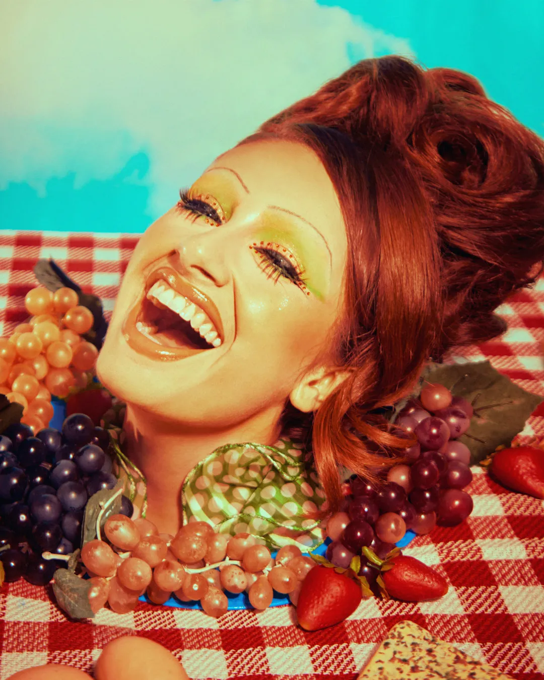 Rachel Sennott, "Polyester" magazine new photo | FMV6