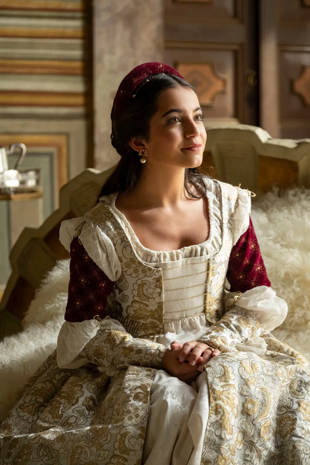 'Romeo & Juliet' new film 'Rosaline‎' released stills | FMV6