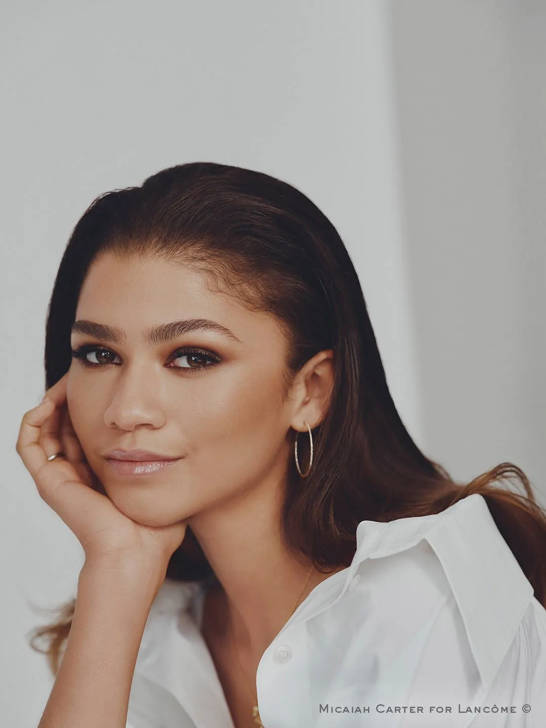 Zendaya's New Endorsement Photo | FMV6