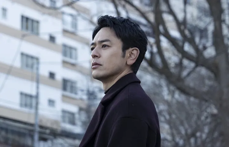 "A Man" reveals stills, Satoshi Tsumabuki plays lawyer for the first time | FMV6