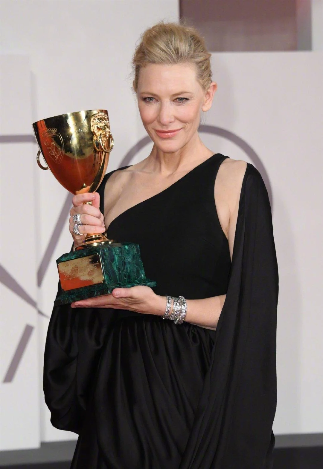 Cate Blanchett wins 2022 Venice 'Best Actress' Trophy for 'TÁR‎'
