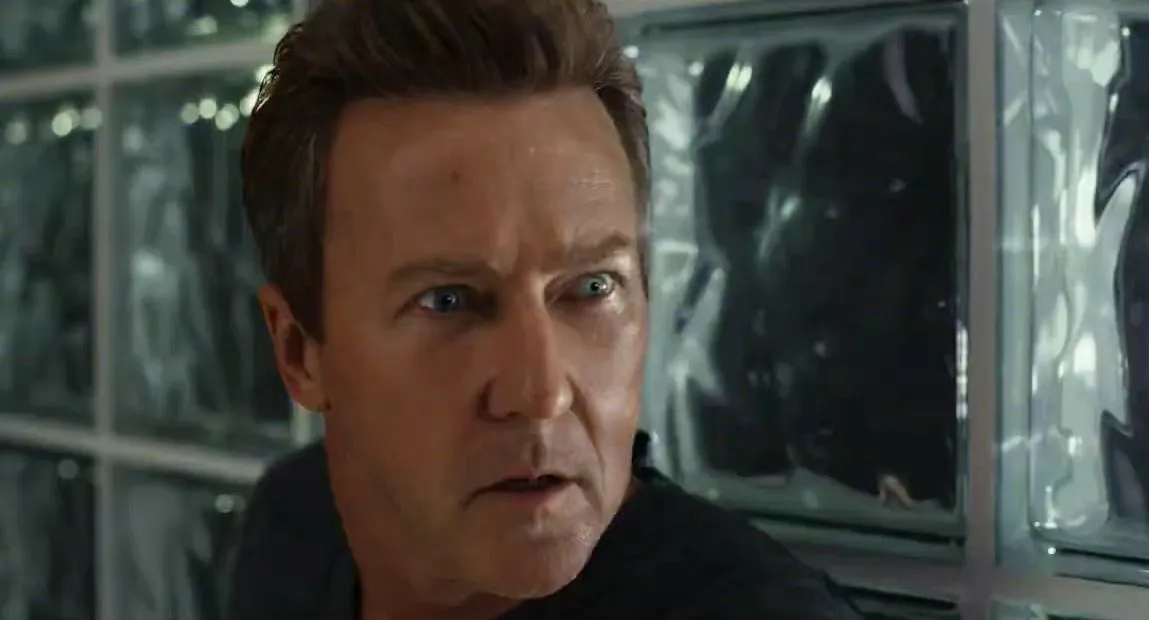 'Knives Out‎ 2': Edward Norton looks like a good guy this time | FMV6