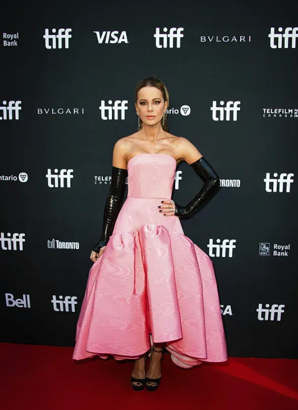 The "Prisoner's Daughter‎" crew attended the premiere red carpet of the film at TIFF | FMV6