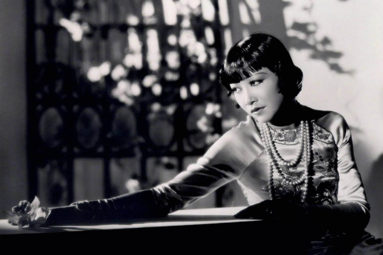 Anna May Wong becomes the first Asian-American to be printed on U.S. currency | FMV6