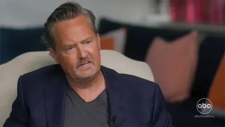 'Chandler' Matthew Perry talks about overcoming drug addiction: Thanks to 'Friends' | FMV6