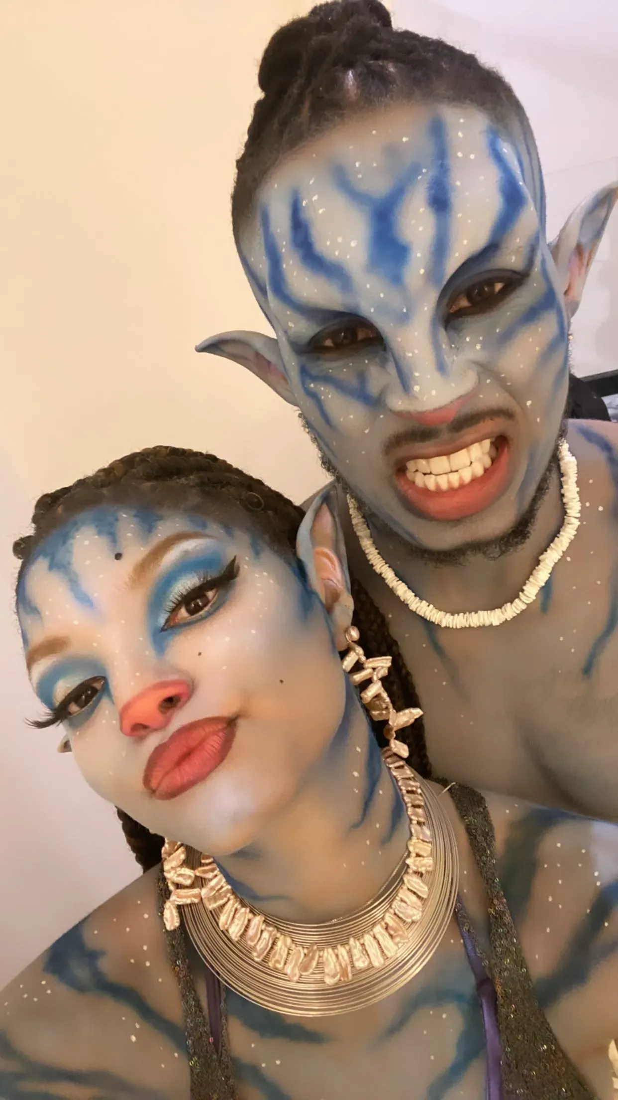 Halle Bailey dressed as "Avatar" Na'vi for Halloween | FMV6