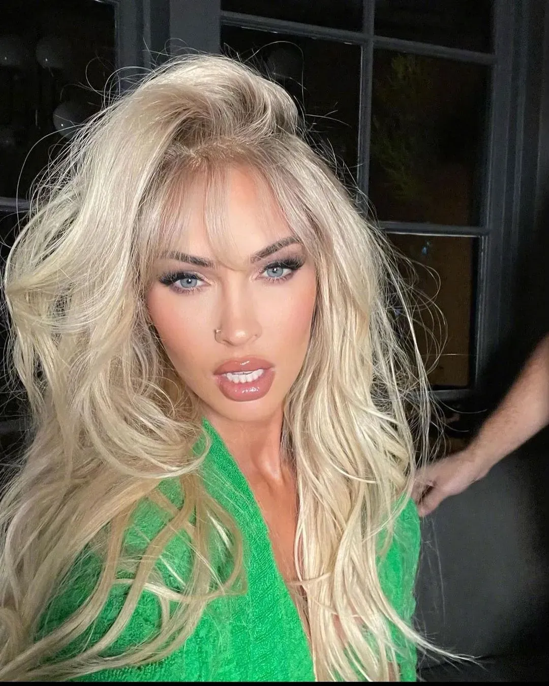 Megan Fox and Machine Gun Kelly dressed as Pamela Anderson and Tommy Lee for Halloween | FMV6