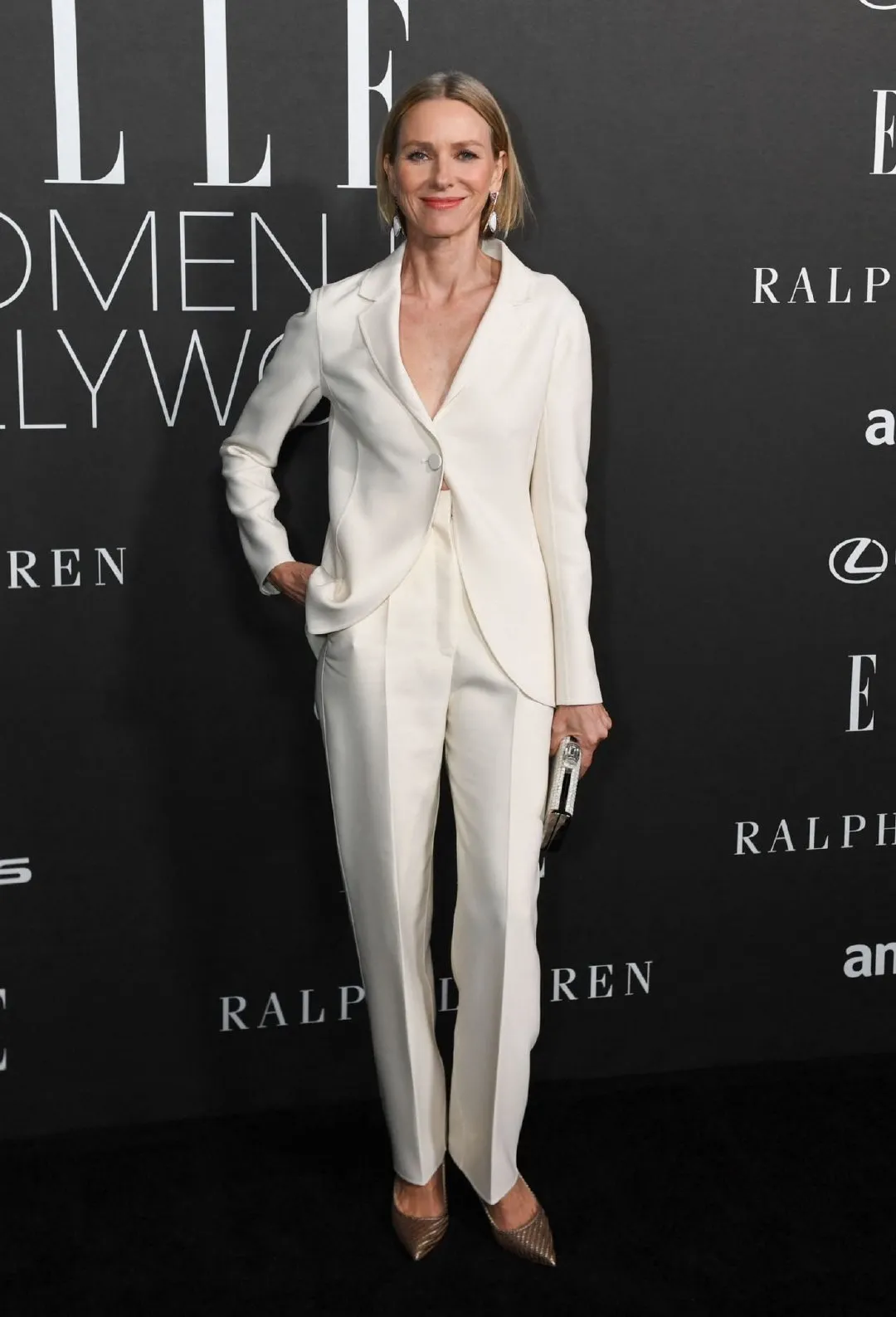 Naomi Watts attends ELLE's 2022 Women in Hollywood Event | FMV6