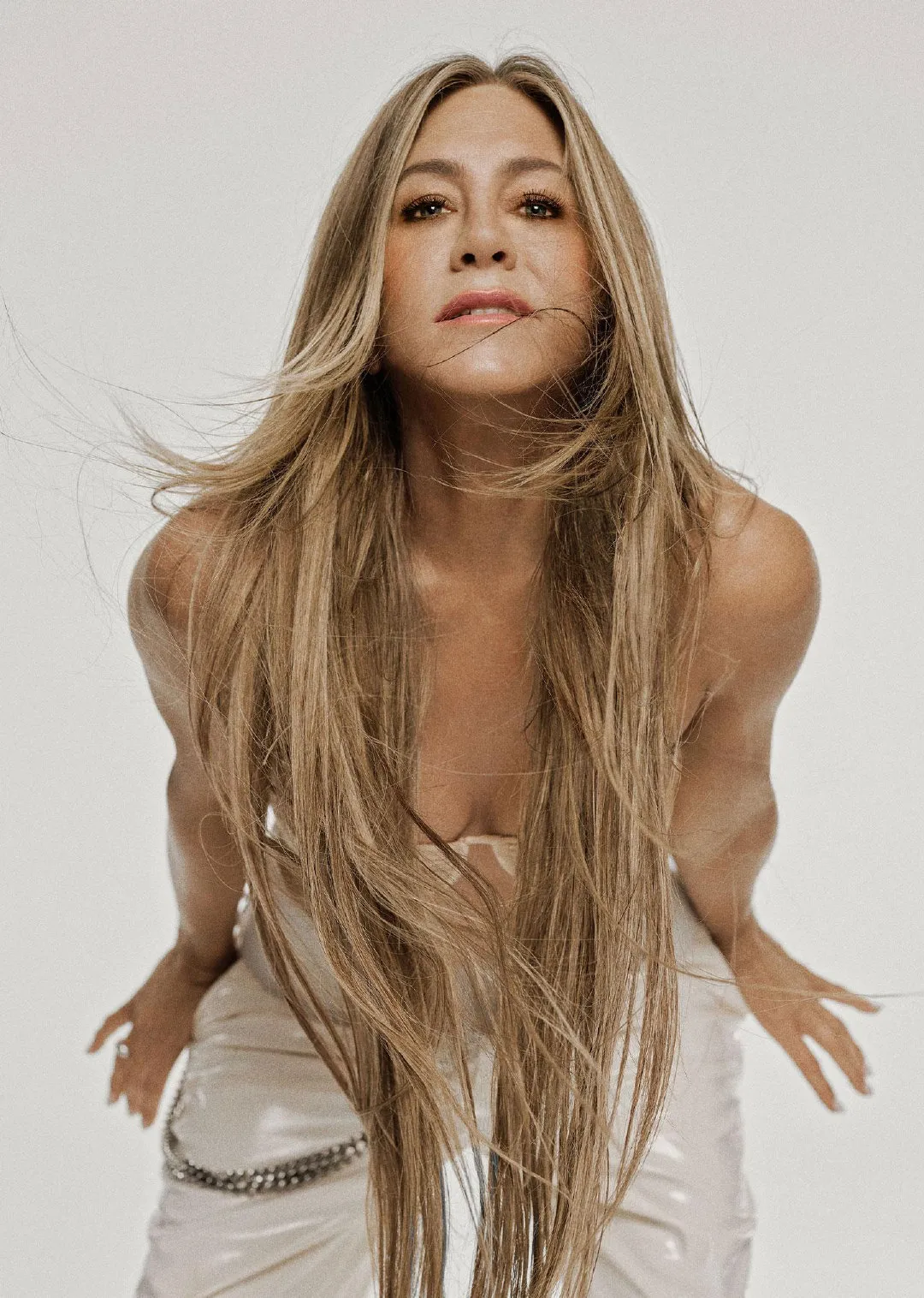 Jennifer Aniston, 'Allure' December issue photo ​​​ | FMV6