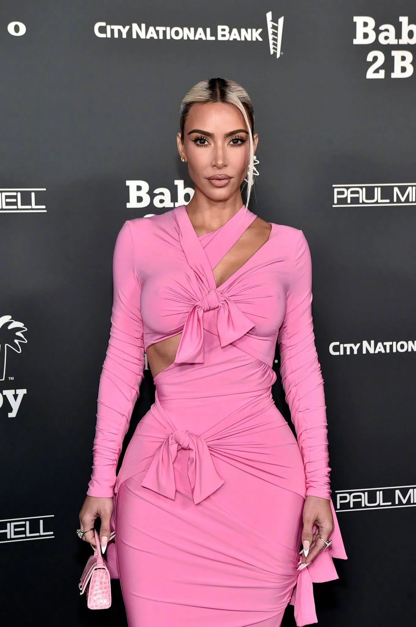 Kim Kardashian attends Baby2Baby celebration | FMV6