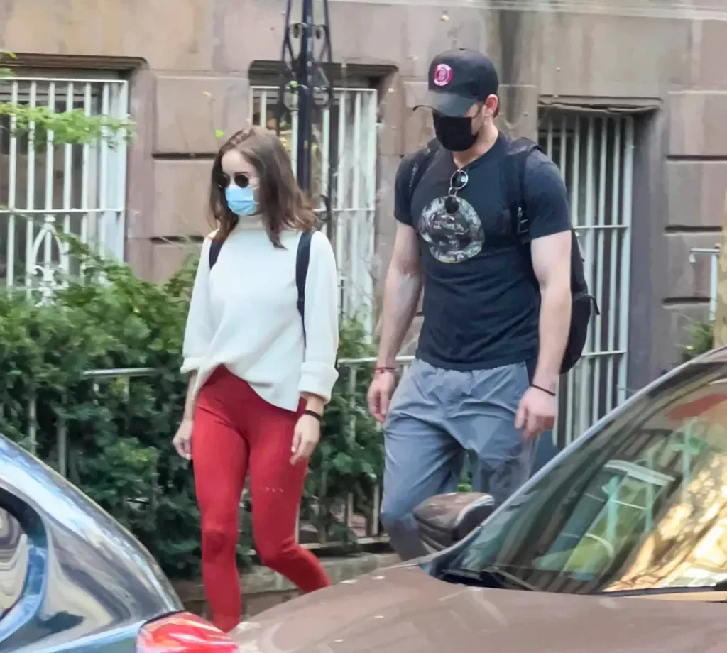 Photos of Chris Evans and Alba Baptista holding hands in New York