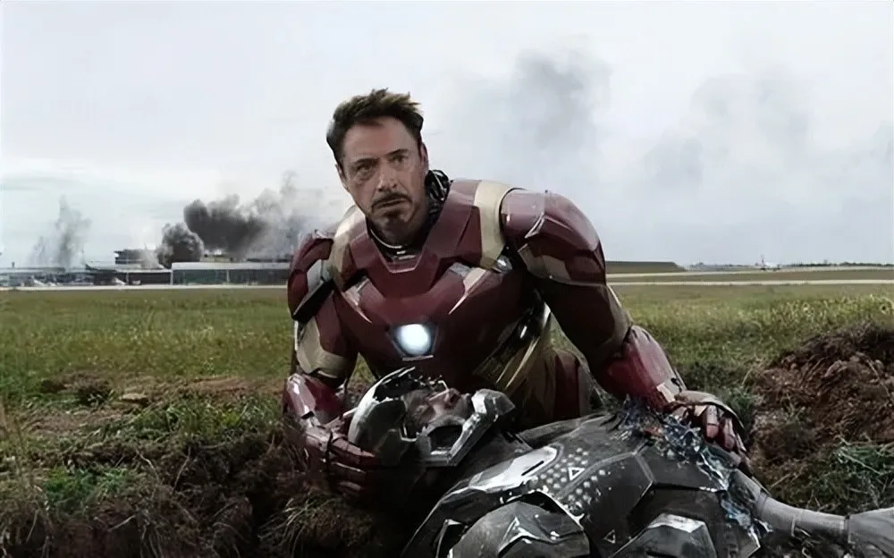 Robert Downey Jr.: He can be Charlie Chaplin, or Iron Man | FMV6
