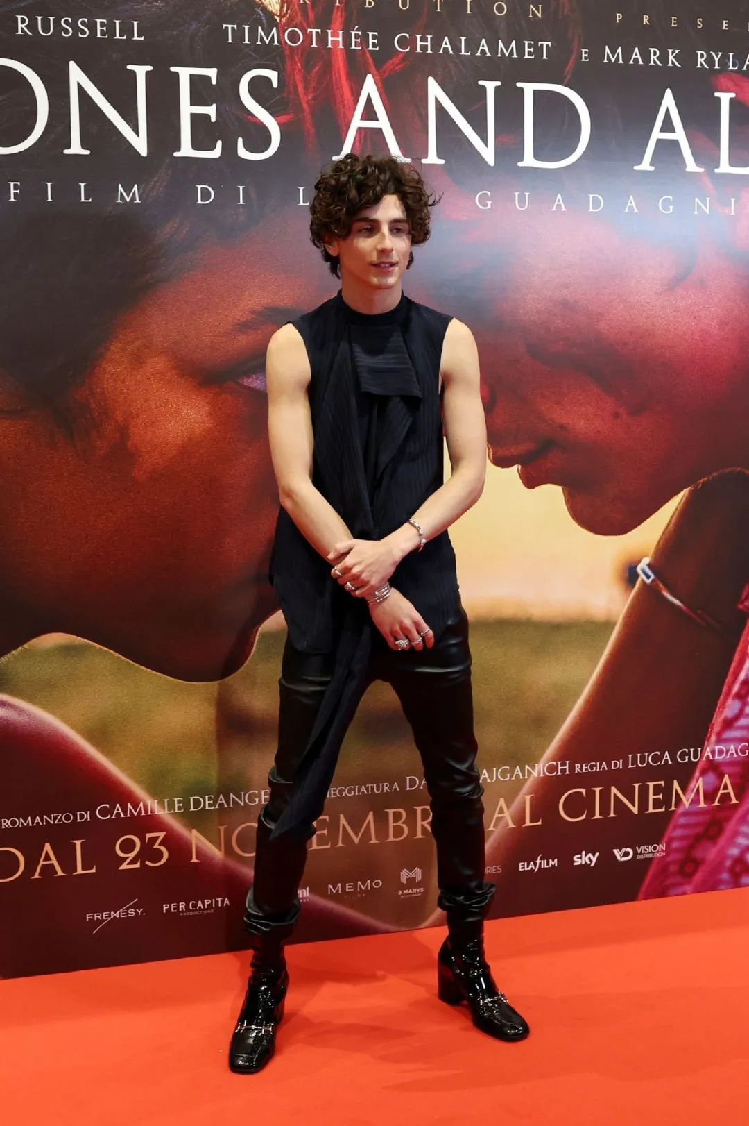 Timothée Chalamet and Taylor Russell attend the premiere of 'Bones & All‎' in Milan | FMV6