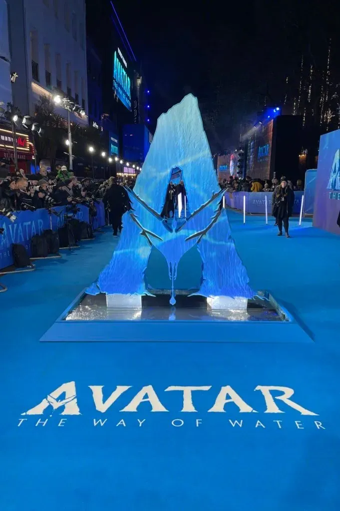 Blue Carpet Images of 'Avatar: The Way of Water' World Premiere in London | FMV6
