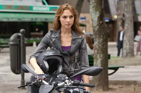 Gal Gadot expected to return to 'Fast & Furious' series? | FMV6