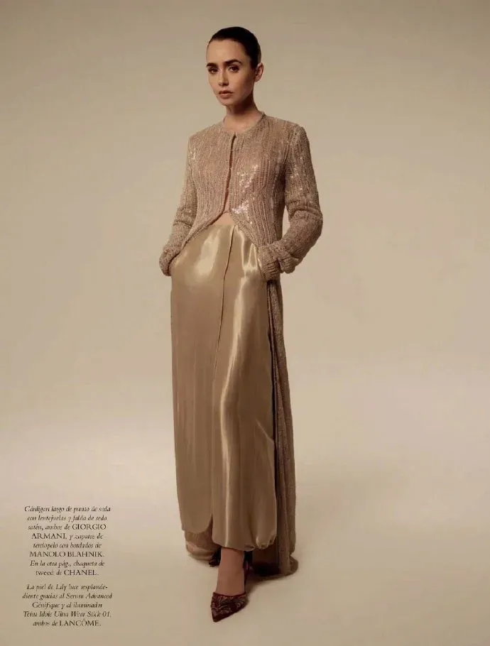 Lily Collins, 'Harper' s Bazaar' Magazine Spanish Edition January 2023 Photoshoot | FMV6