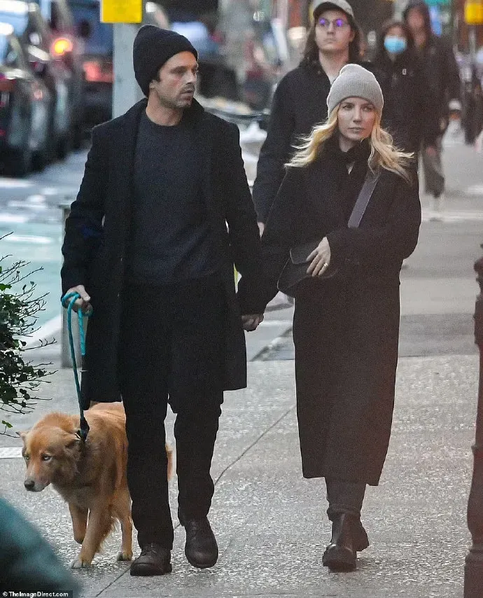 Sebastian Stan and Annabelle Wallis hold hands in New York streets | FMV6